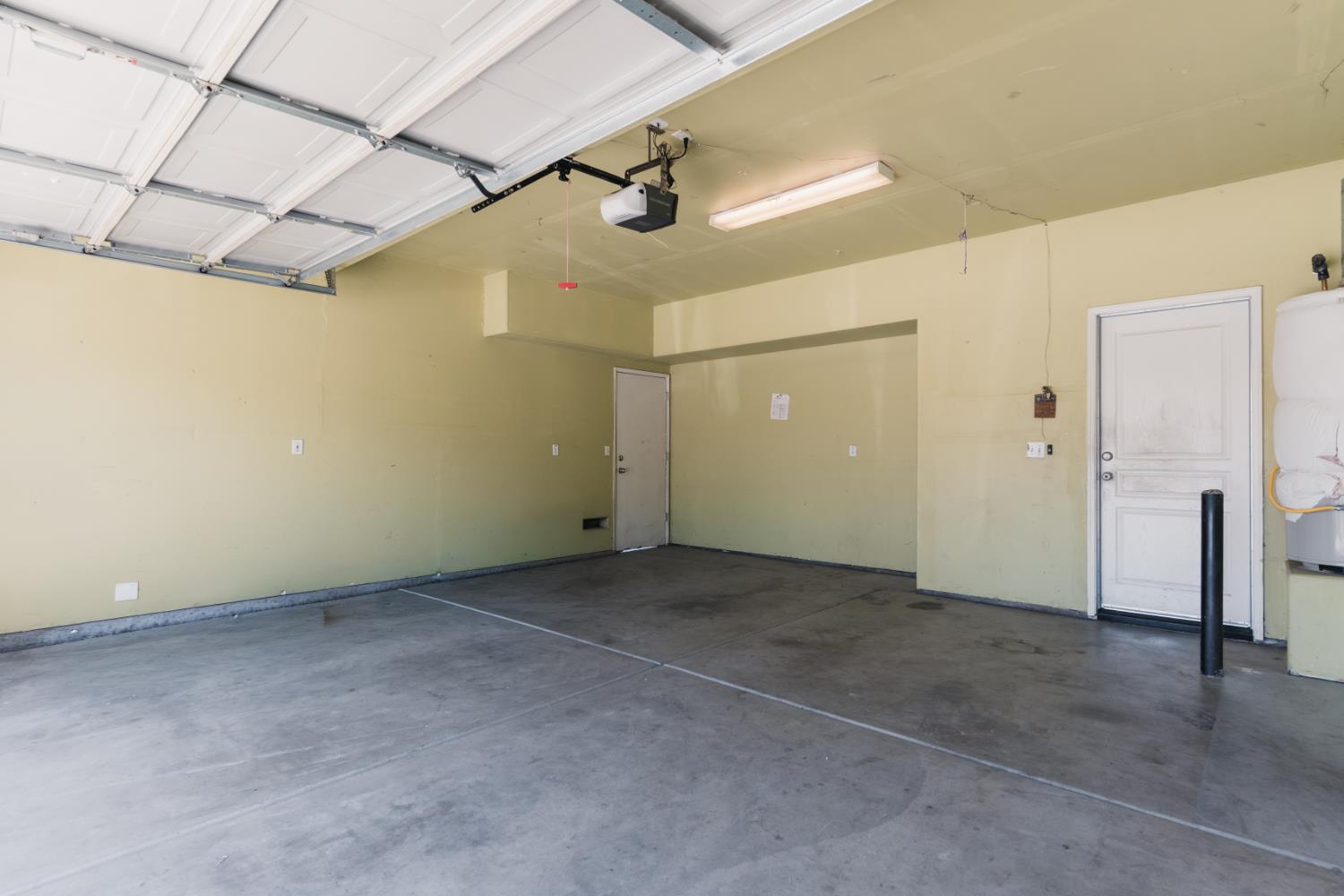 5145 E Benjamin Ave, Fresno, CA 93727