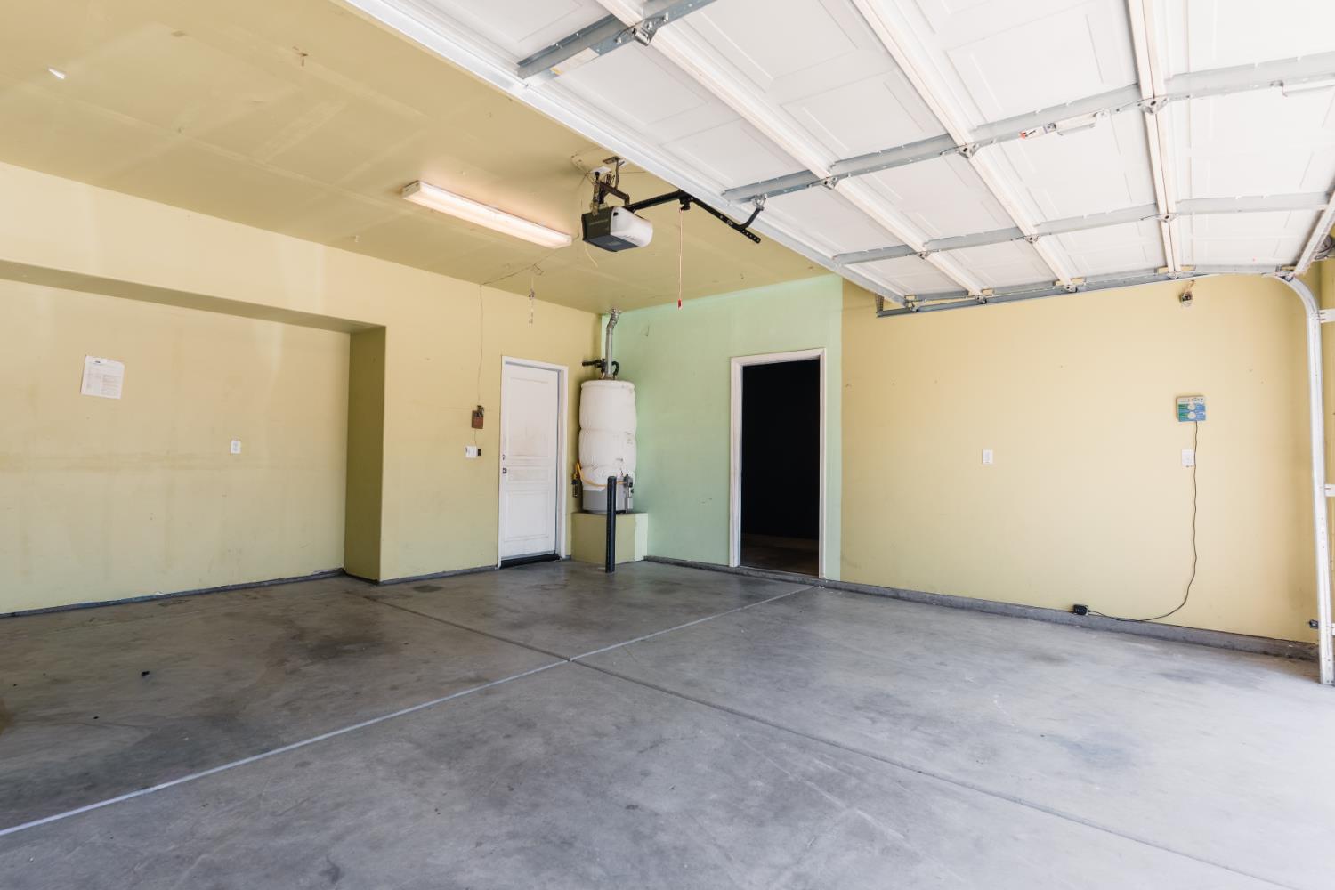 5145 E Benjamin Ave, Fresno, CA 93727