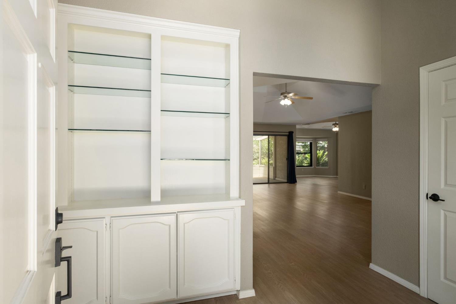 4246 W Los Altos Ave, Fresno, CA 93722