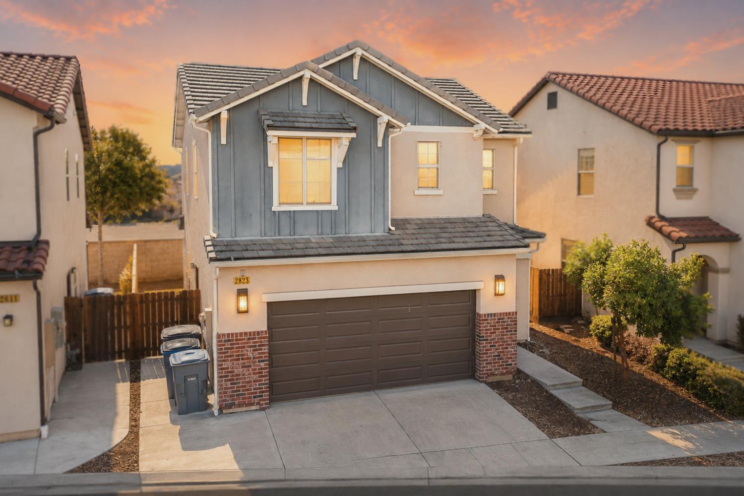 2623 N Mcarthur Ave, Fresno, CA 93727