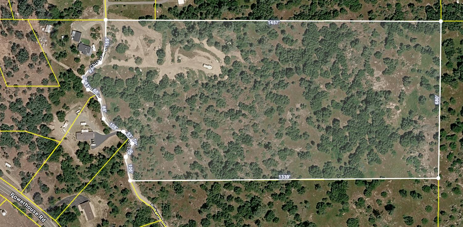 28 Buckaroo Ln, Auberry, CA 93602