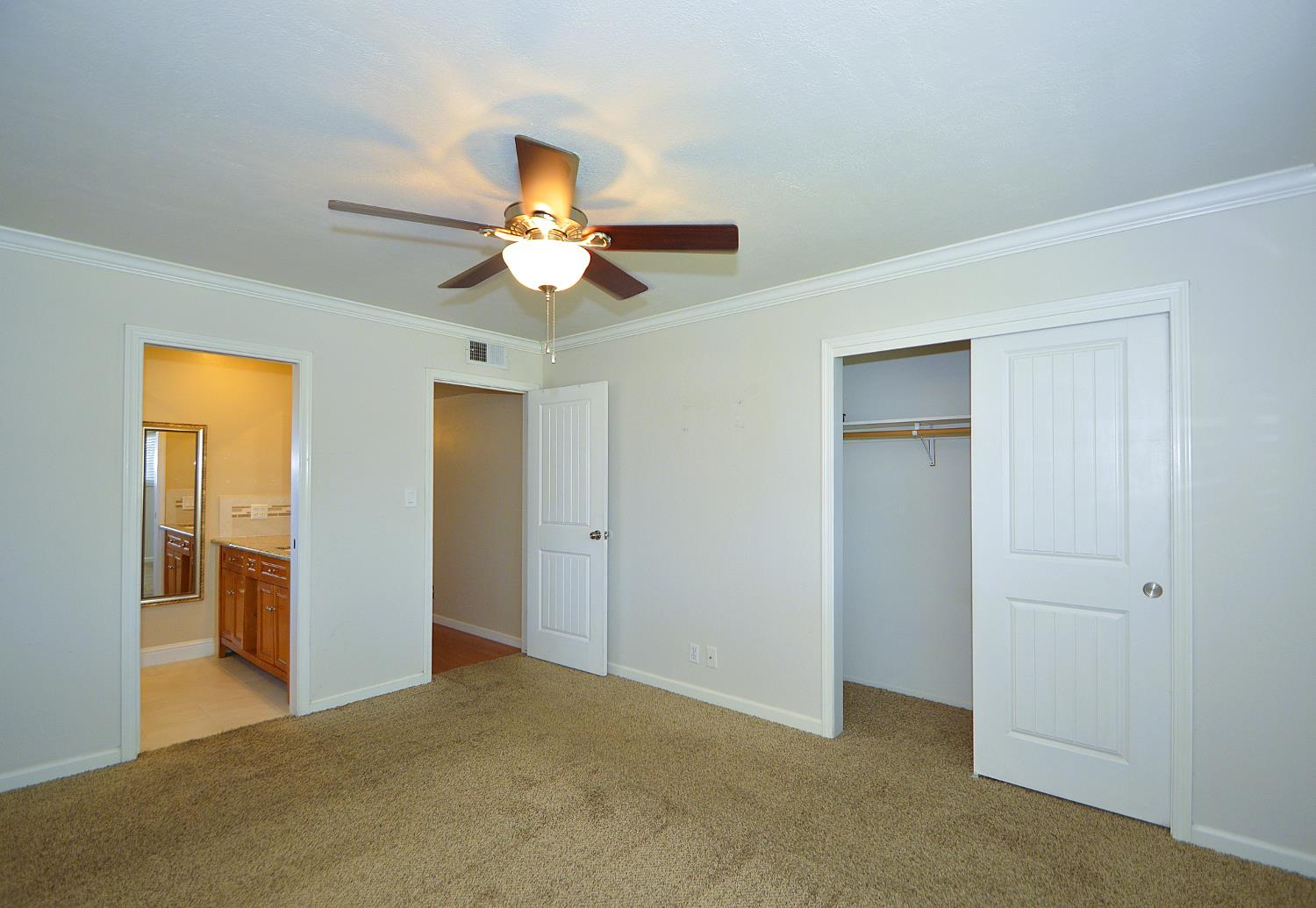 516 E Roberts Ave, Fresno, CA 93710