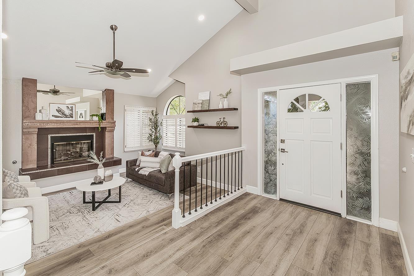 1074 E Cole, Fresno, CA 93720