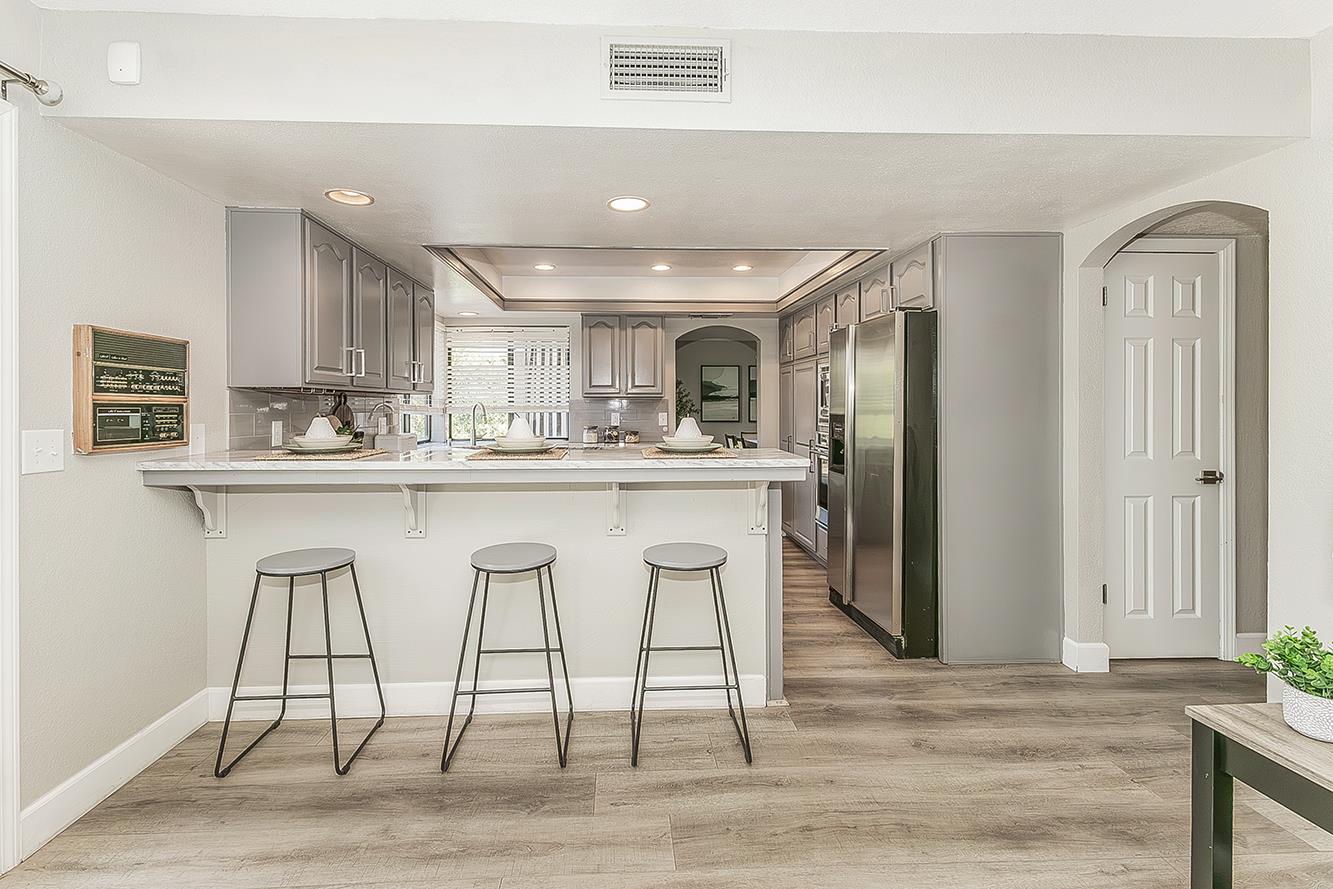 1074 E Cole, Fresno, CA 93720