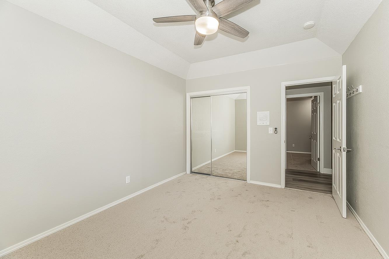 1074 E Cole, Fresno, CA 93720