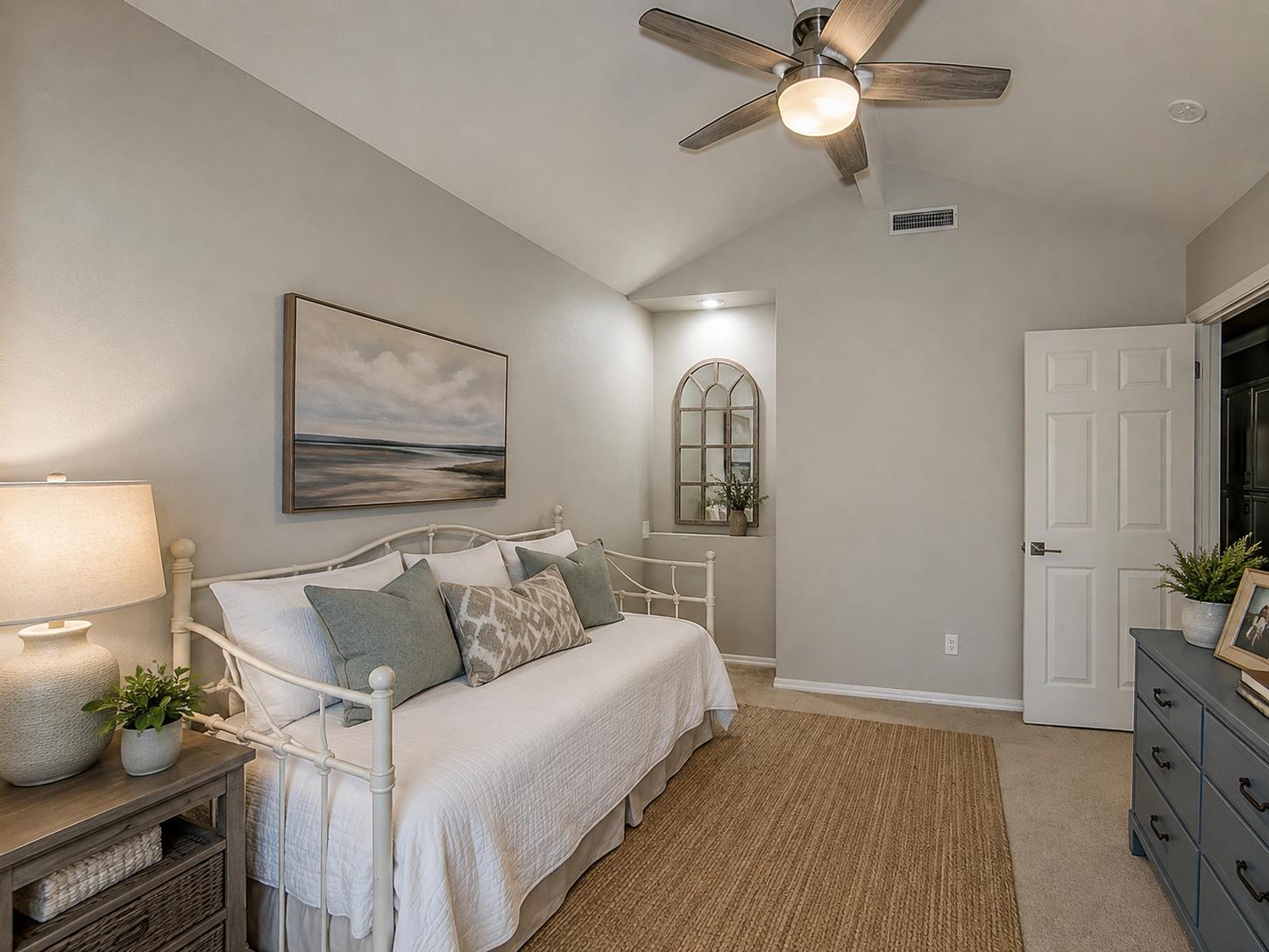 1074 E Cole, Fresno, CA 93720