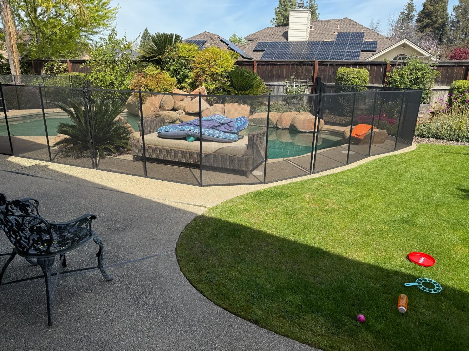 1074 E Cole, Fresno, CA 93720