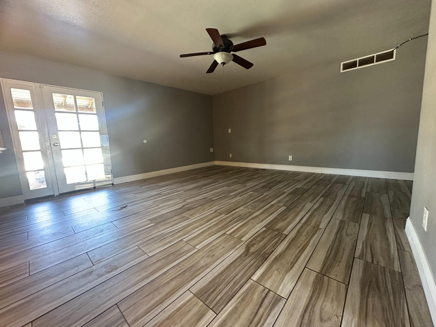 416 Krest St, Madera, CA 93637
