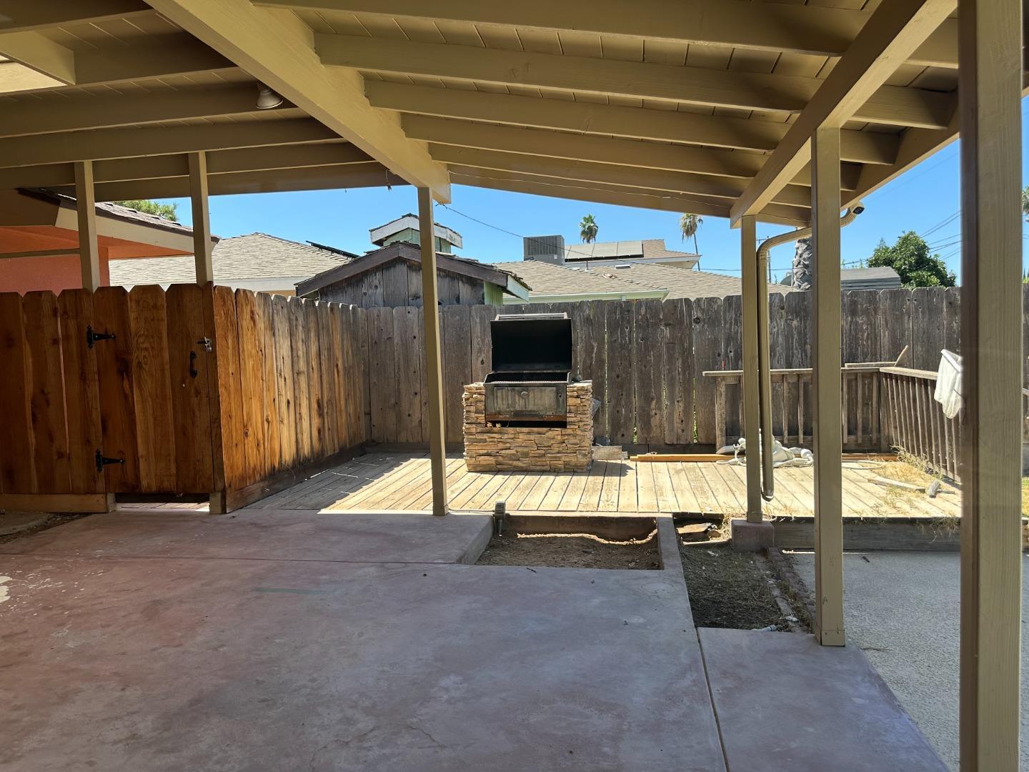 416 Krest St, Madera, CA 93637