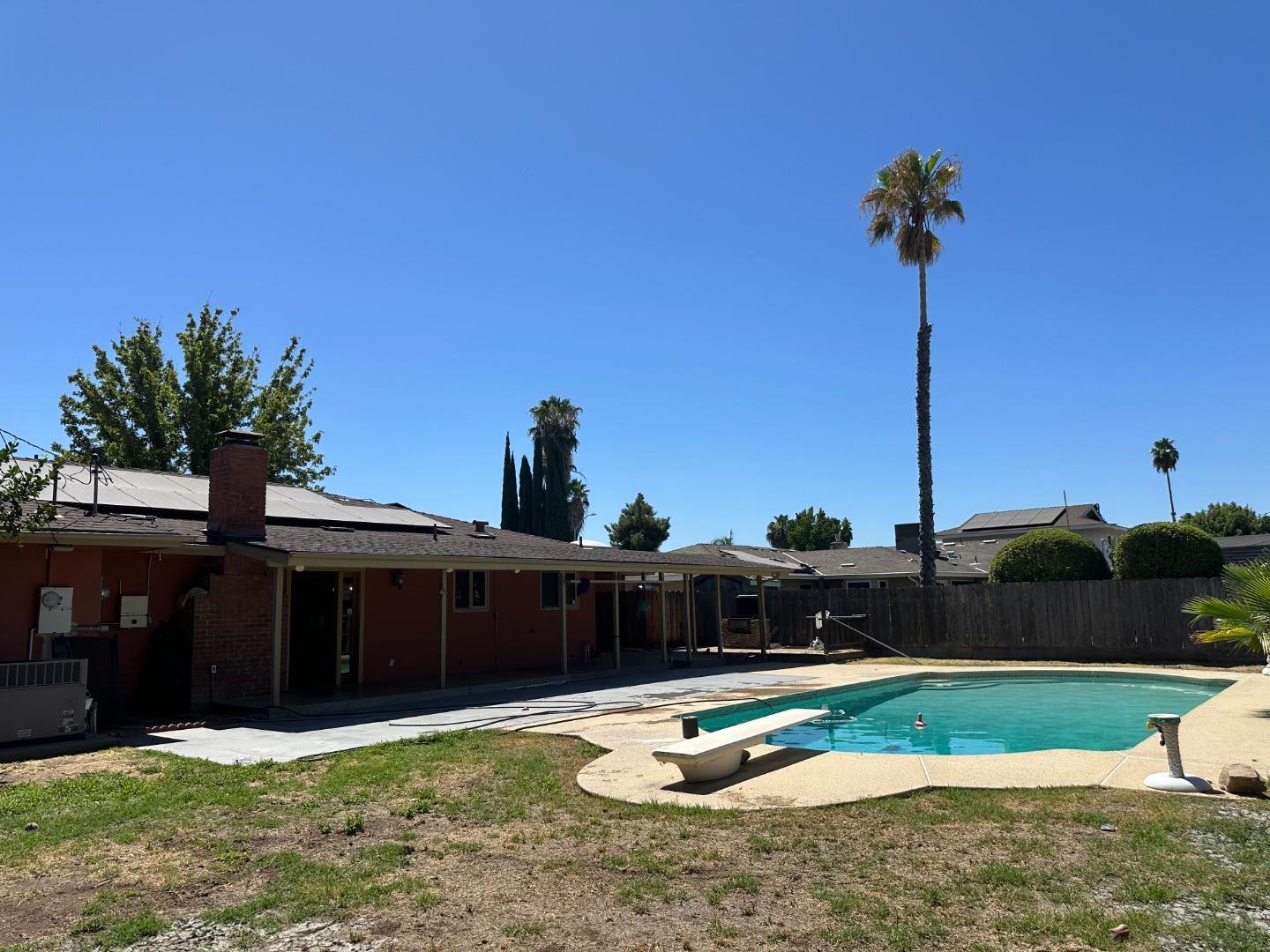 416 Krest St, Madera, CA 93637