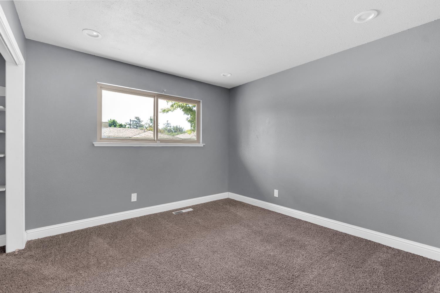 416 Krest St, Madera, CA 93637