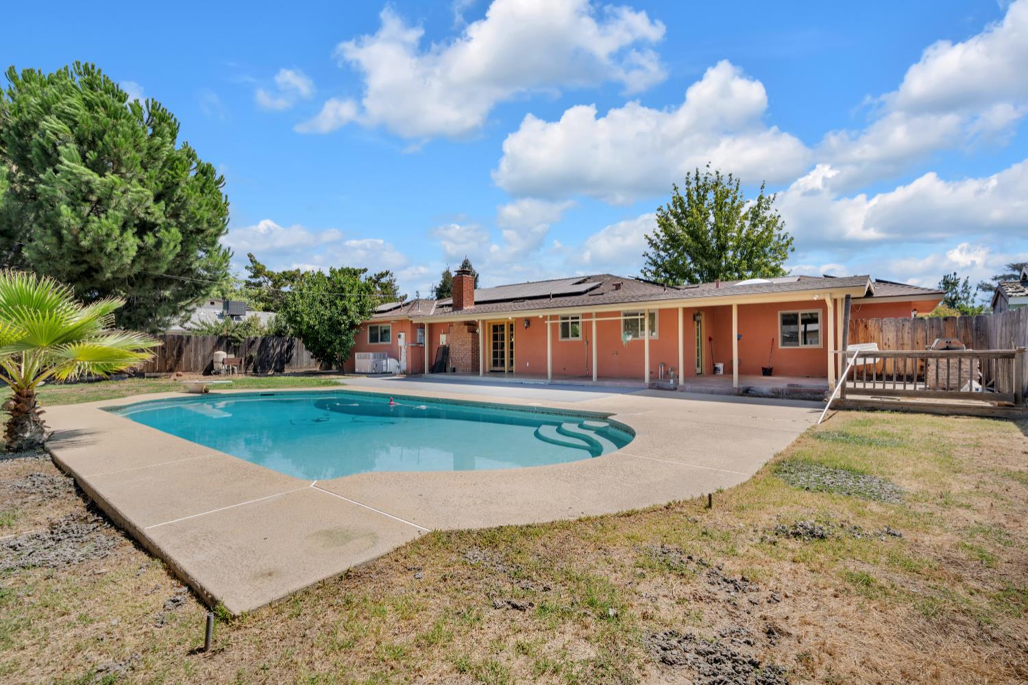 416 Krest St, Madera, CA 93637