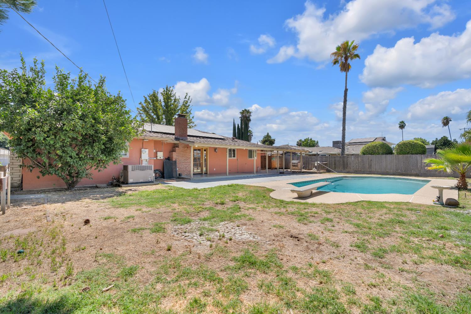 416 Krest St, Madera, CA 93637