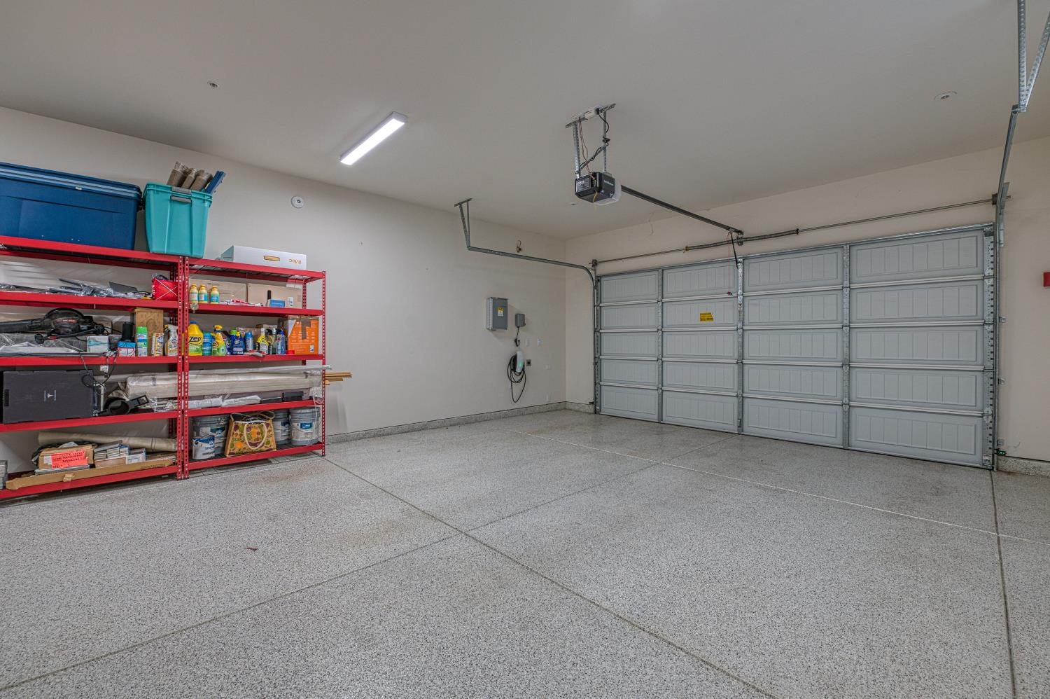 11739 N Turf Dr, Fresno, CA 93730