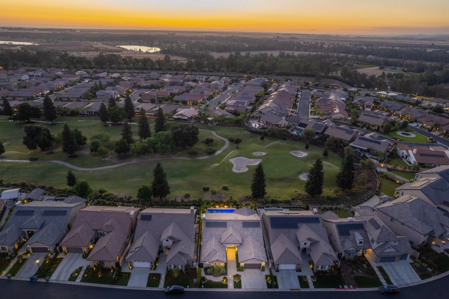 11739 N Turf Dr, Fresno, CA 93730