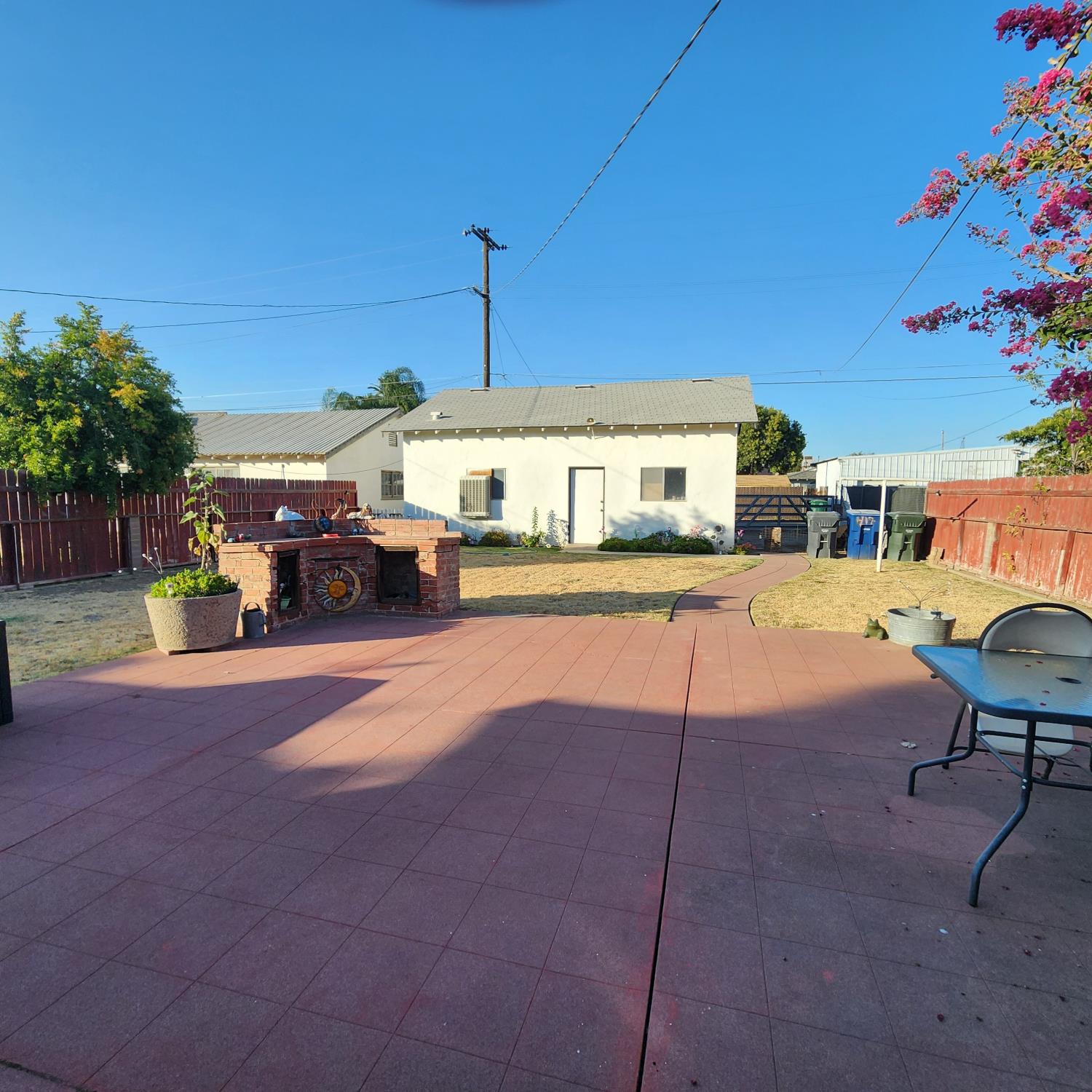 417 N O St, Madera, CA 93637