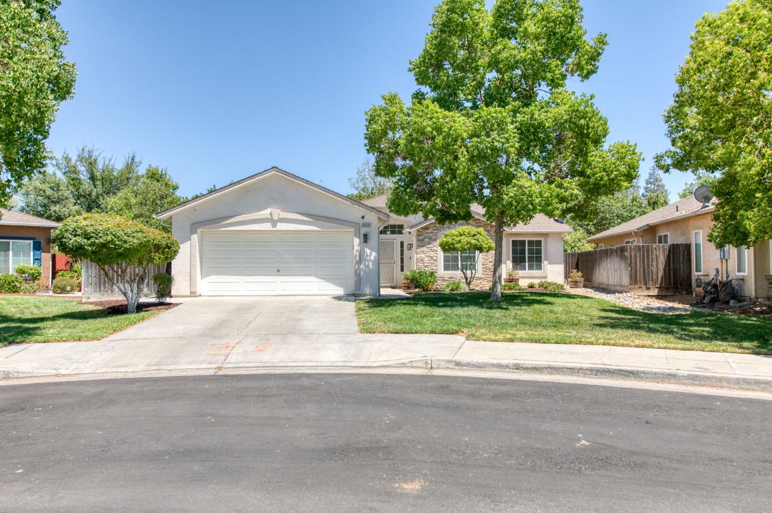 2444 N Tracy N, Fresno, CA 93722