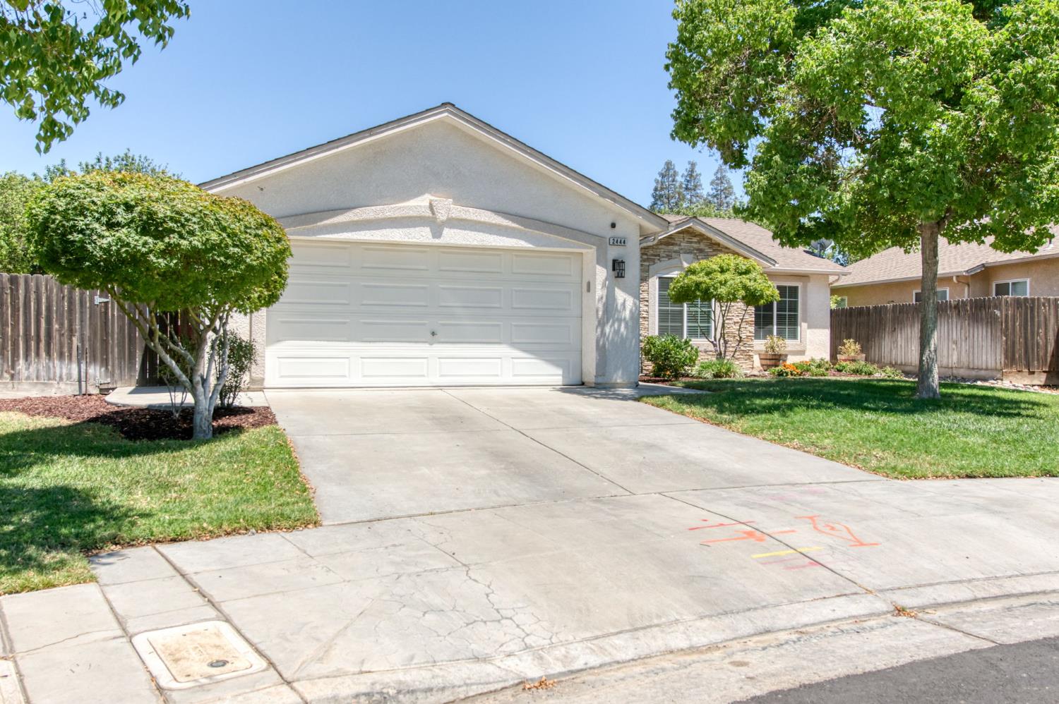 2444 N Tracy N, Fresno, CA 93722