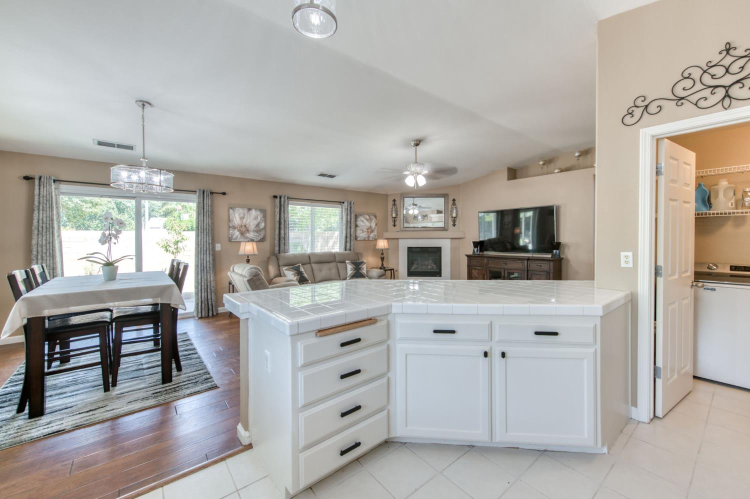 2444 N Tracy N, Fresno, CA 93722