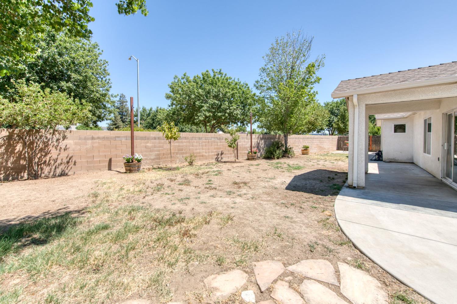 2444 N Tracy N, Fresno, CA 93722