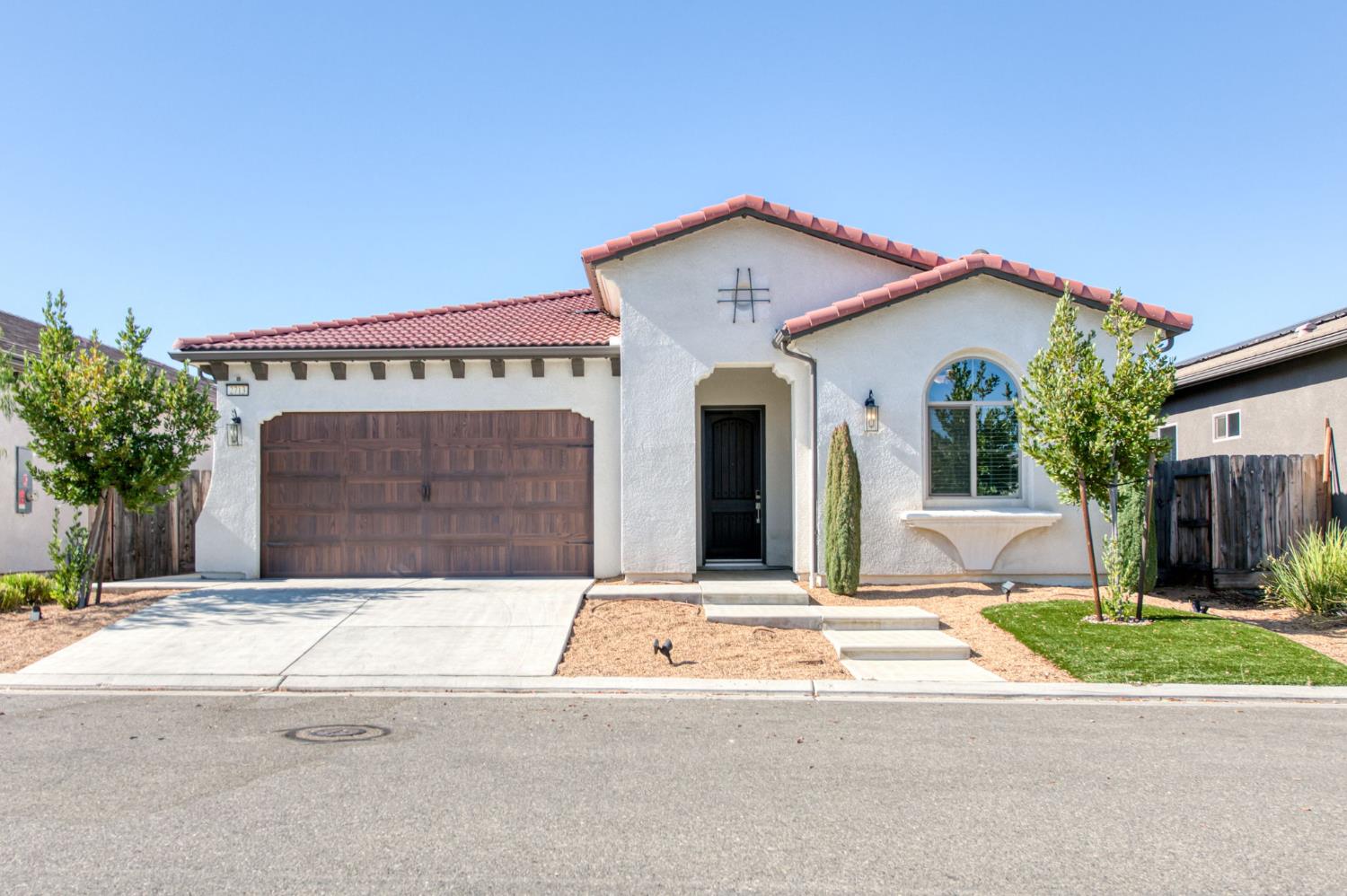 2713 Vermont Ave, Clovis, CA 93619