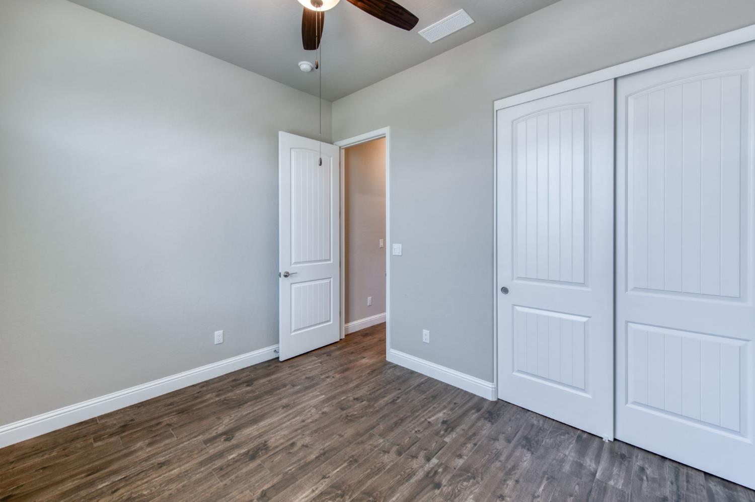 2713 Vermont Ave, Clovis, CA 93619