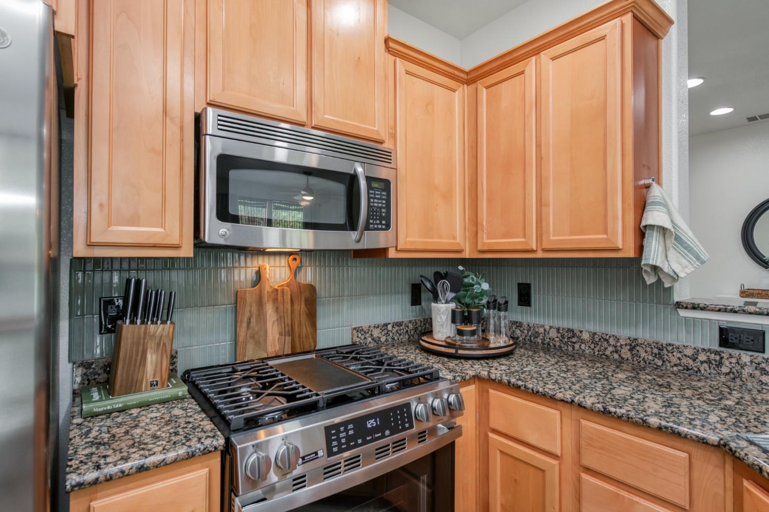 2095 Boccioni Ln, Clovis, CA 93611