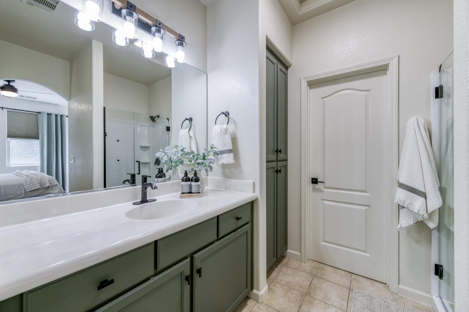 2095 Boccioni Ln, Clovis, CA 93611