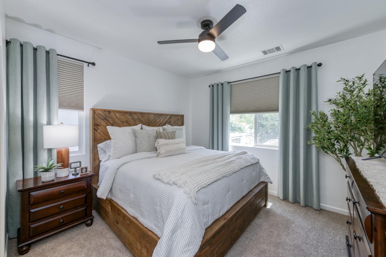 2095 Boccioni Ln, Clovis, CA 93611