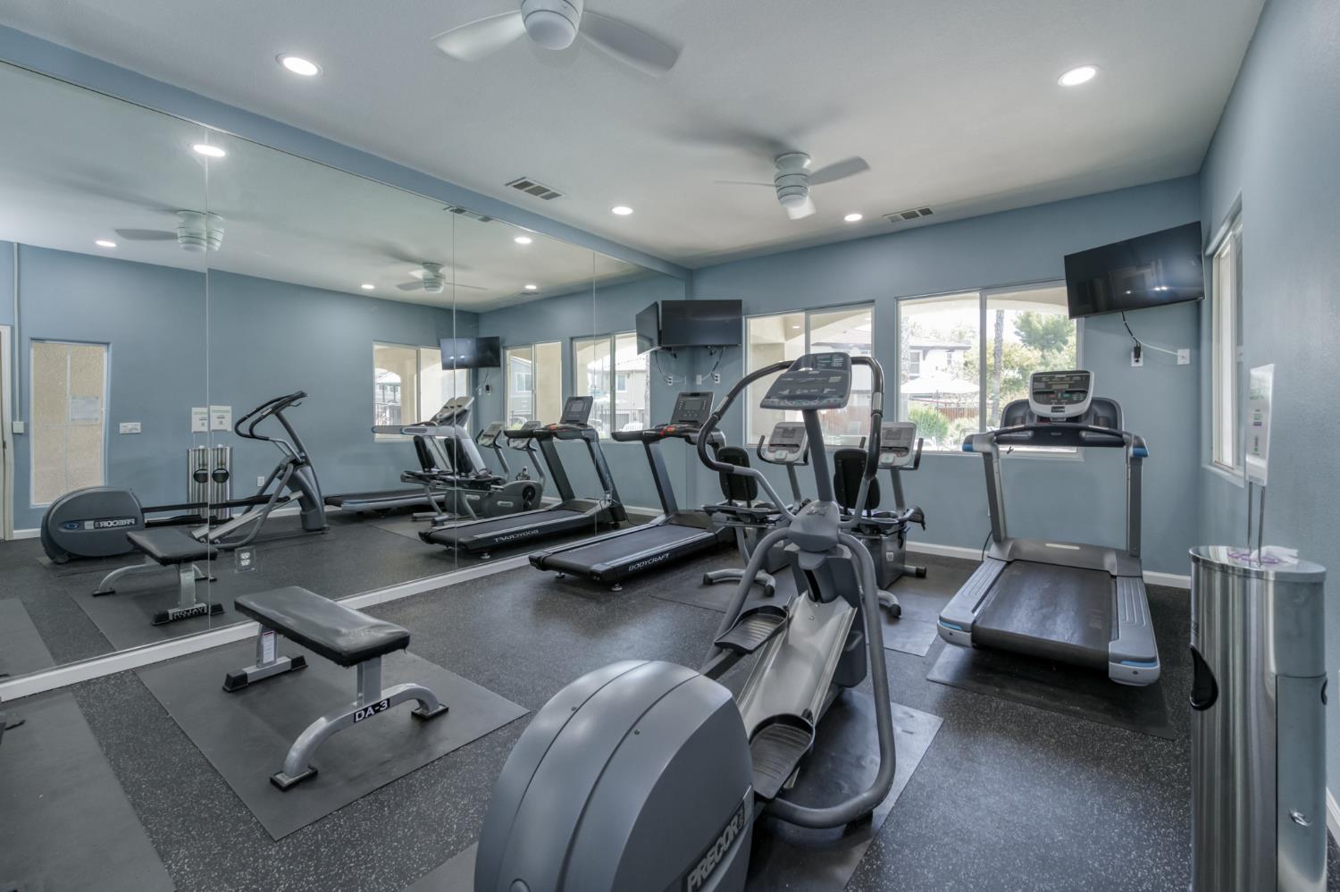 2095 Boccioni Ln, Clovis, CA 93611