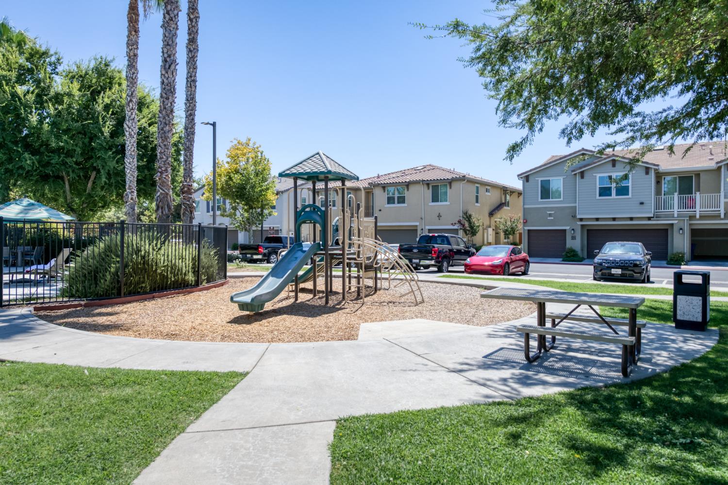 2095 Boccioni Ln, Clovis, CA 93611
