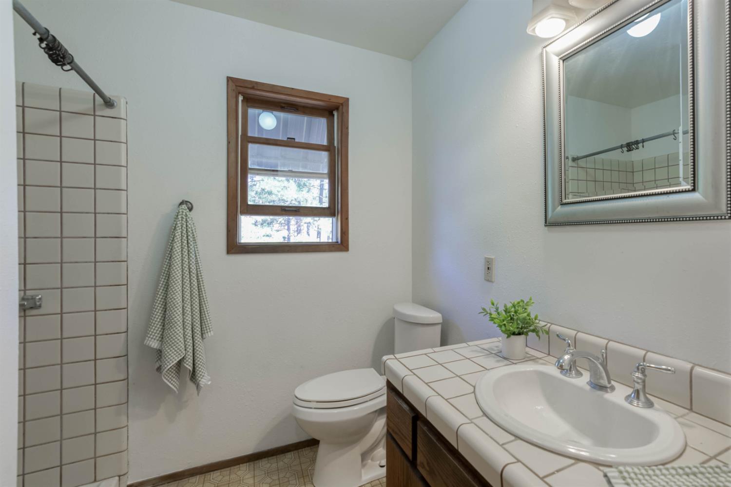 34315 Shaver Springs Rd, Auberry, CA 93602