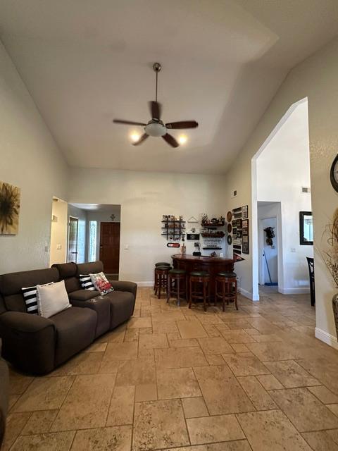 193 N N Laurel Ave, Clovis, CA 93611