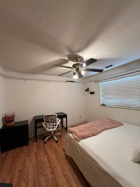 193 N N Laurel Ave, Clovis, CA 93611