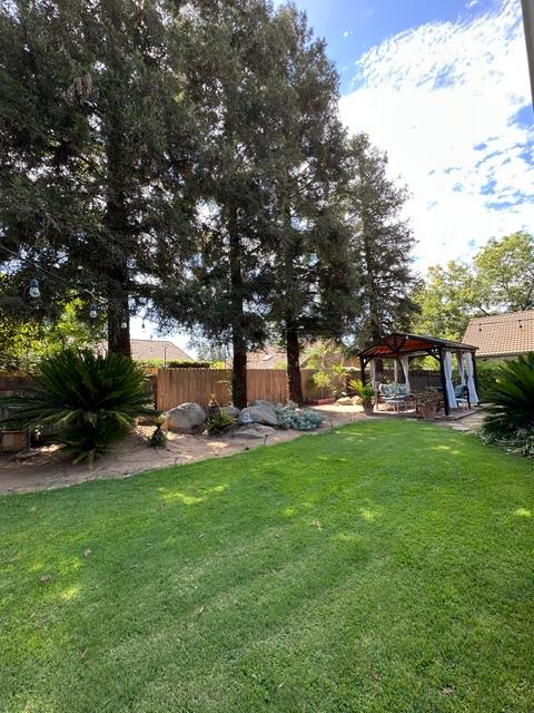193 N N Laurel Ave, Clovis, CA 93611