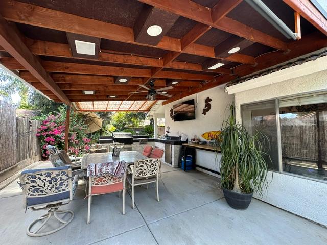 193 N N Laurel Ave, Clovis, CA 93611