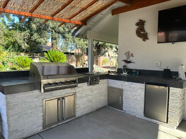 193 N N Laurel Ave, Clovis, CA 93611