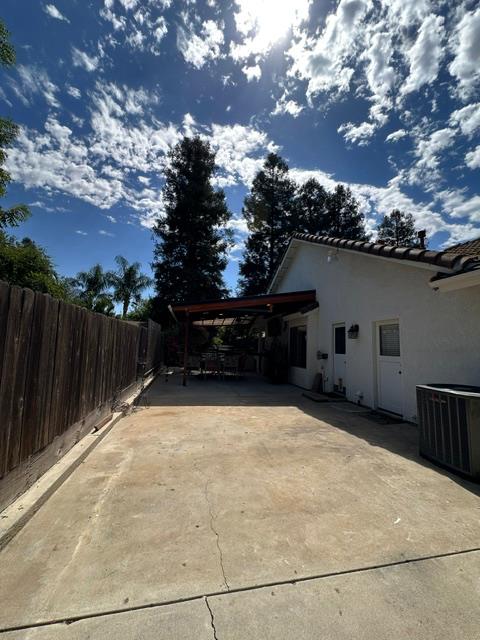 193 N N Laurel Ave, Clovis, CA 93611