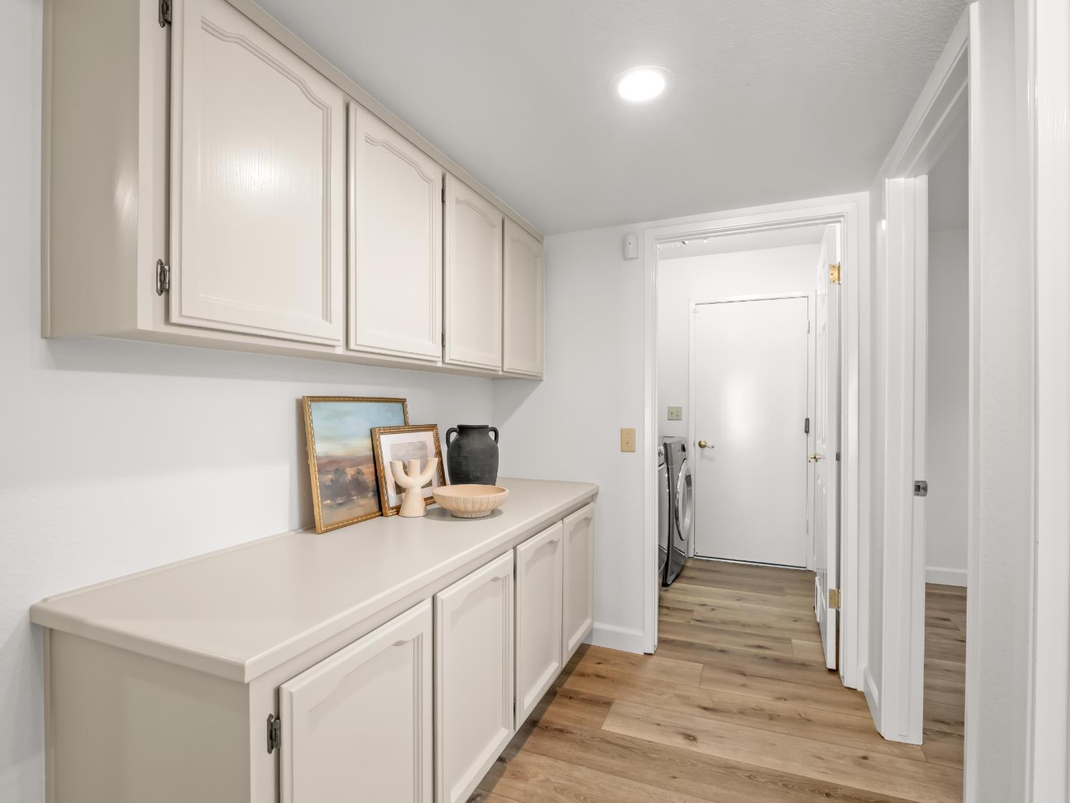 225 N Acacia Ave, Clovis, CA 93612