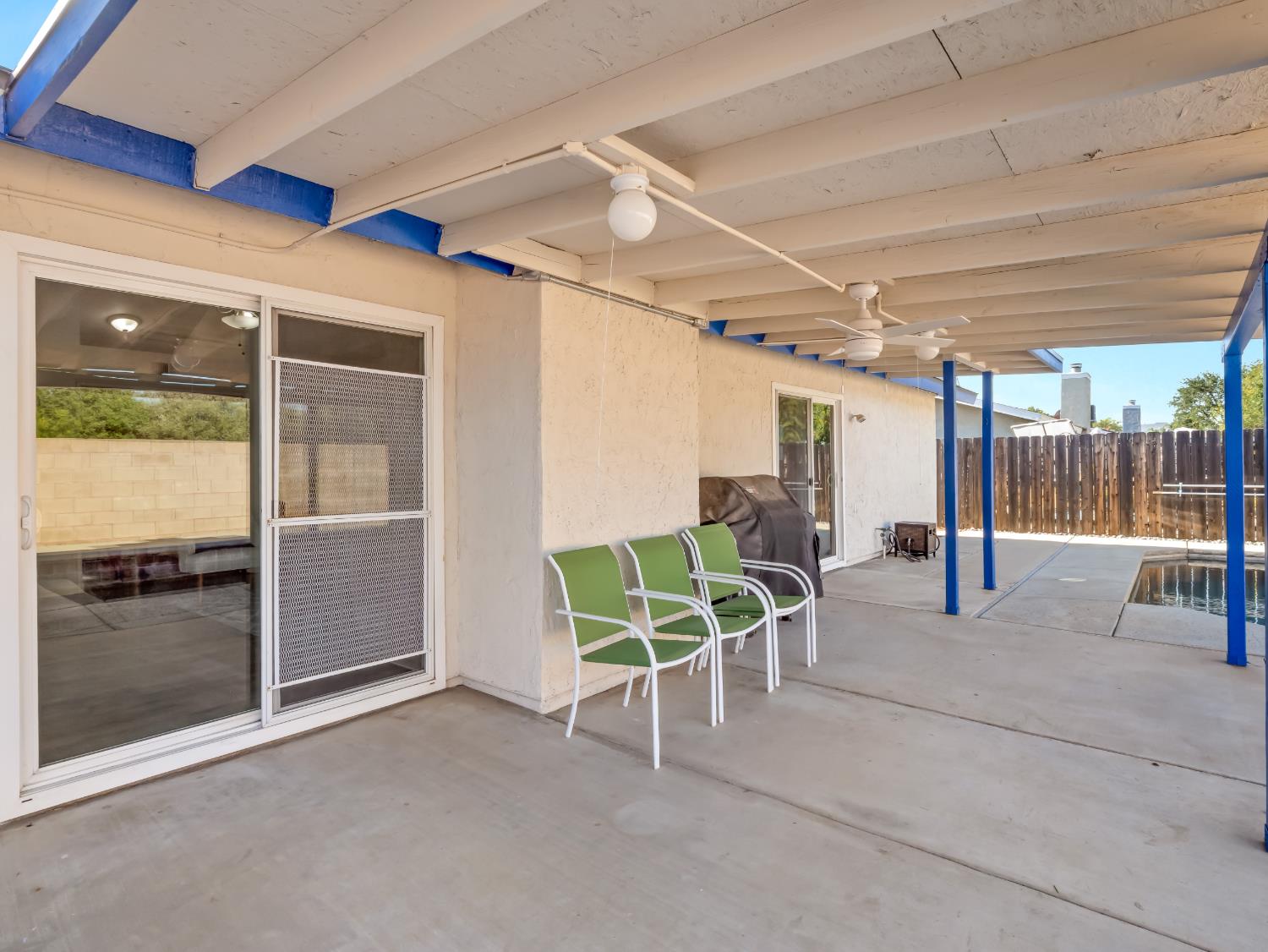 225 N Acacia Ave, Clovis, CA 93612