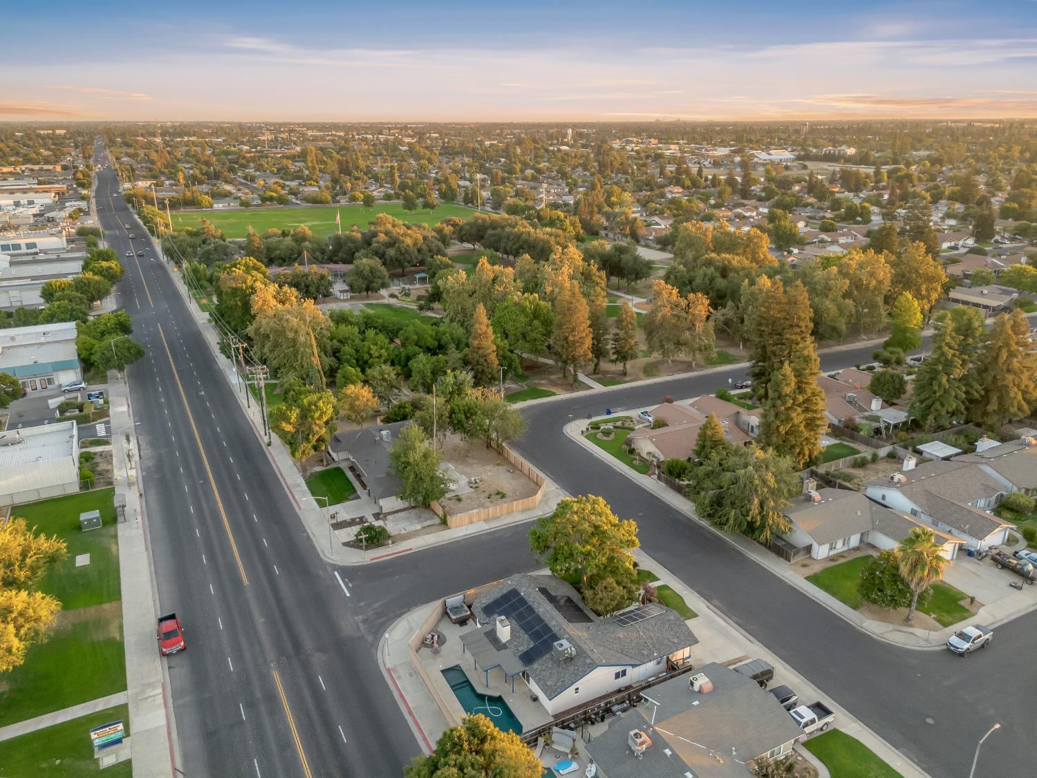 225 N Acacia Ave, Clovis, CA 93612