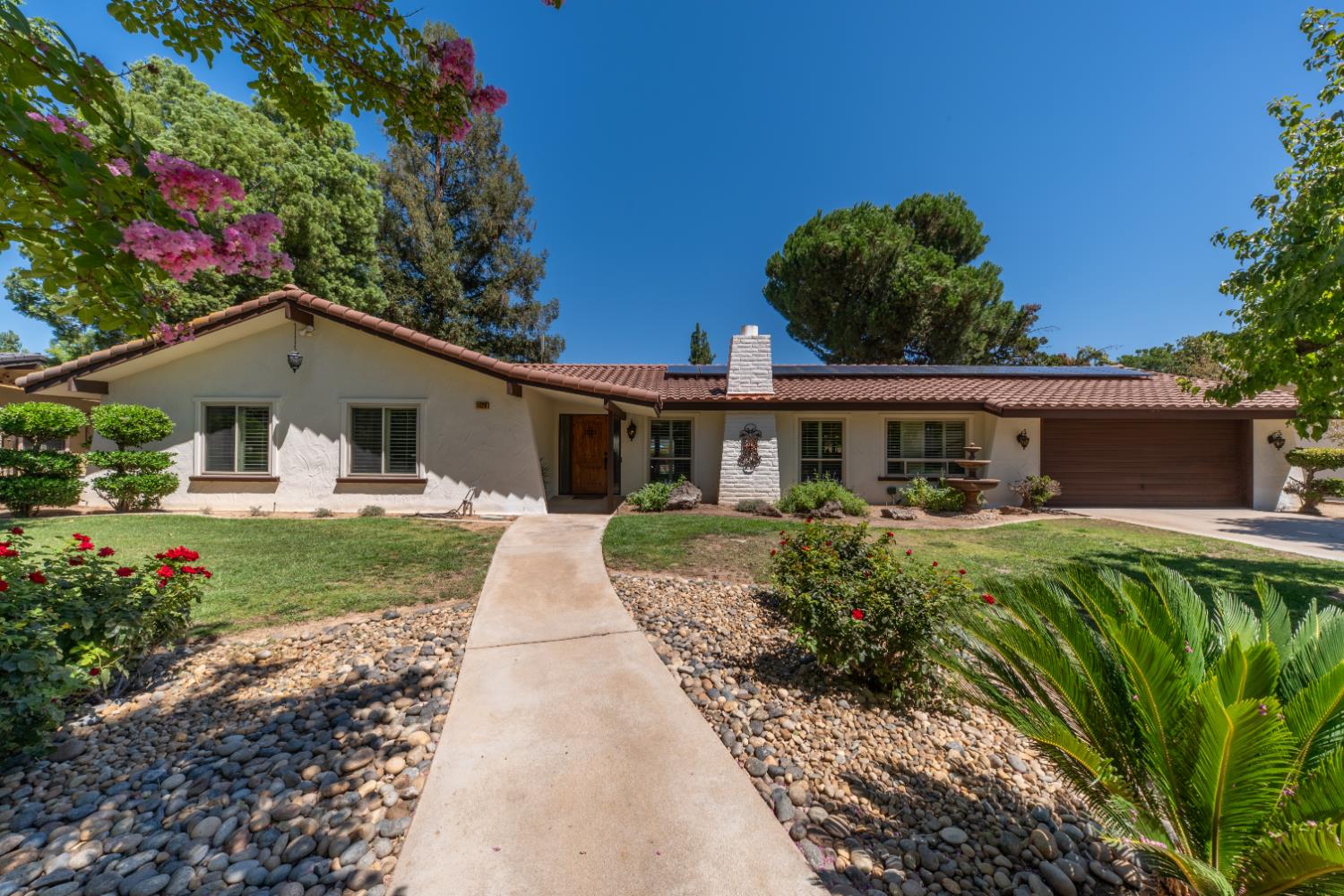 1626 W Mesa Ave, Fresno, CA 93711