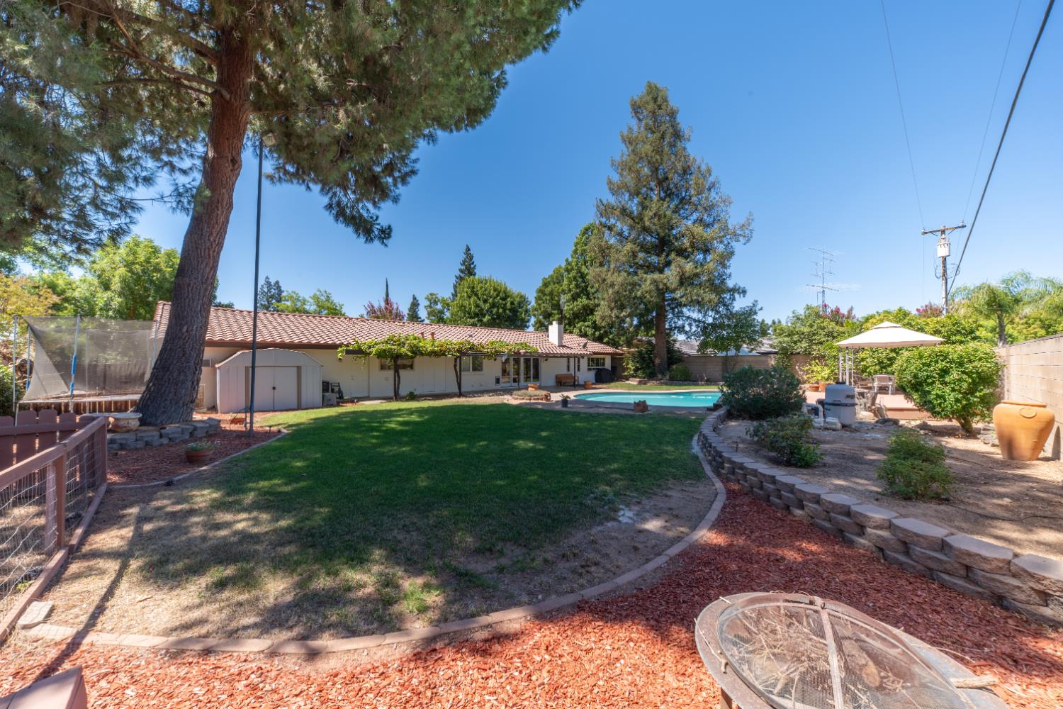 1626 W Mesa Ave, Fresno, CA 93711