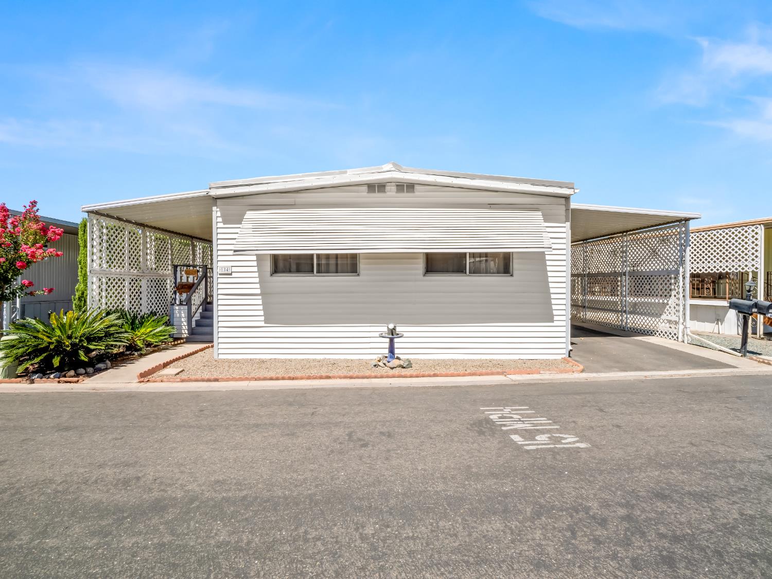 221 W Herndon Ave #184, Fresno, CA 93650