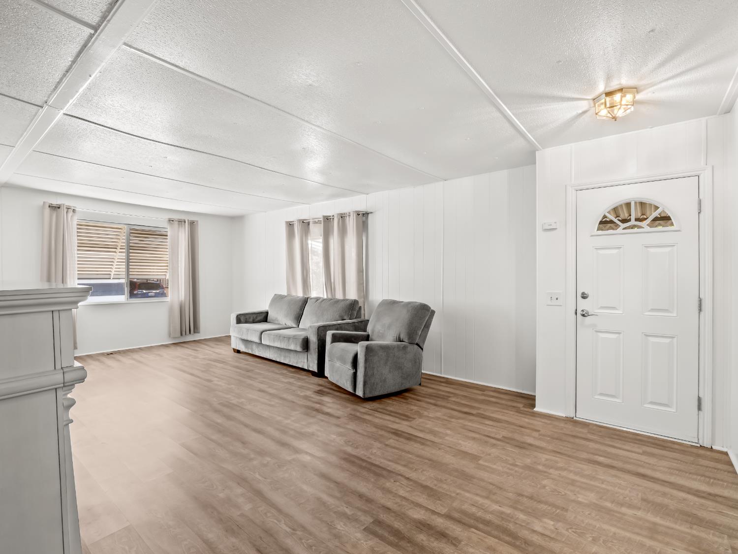 221 W Herndon Ave #184, Fresno, CA 93650