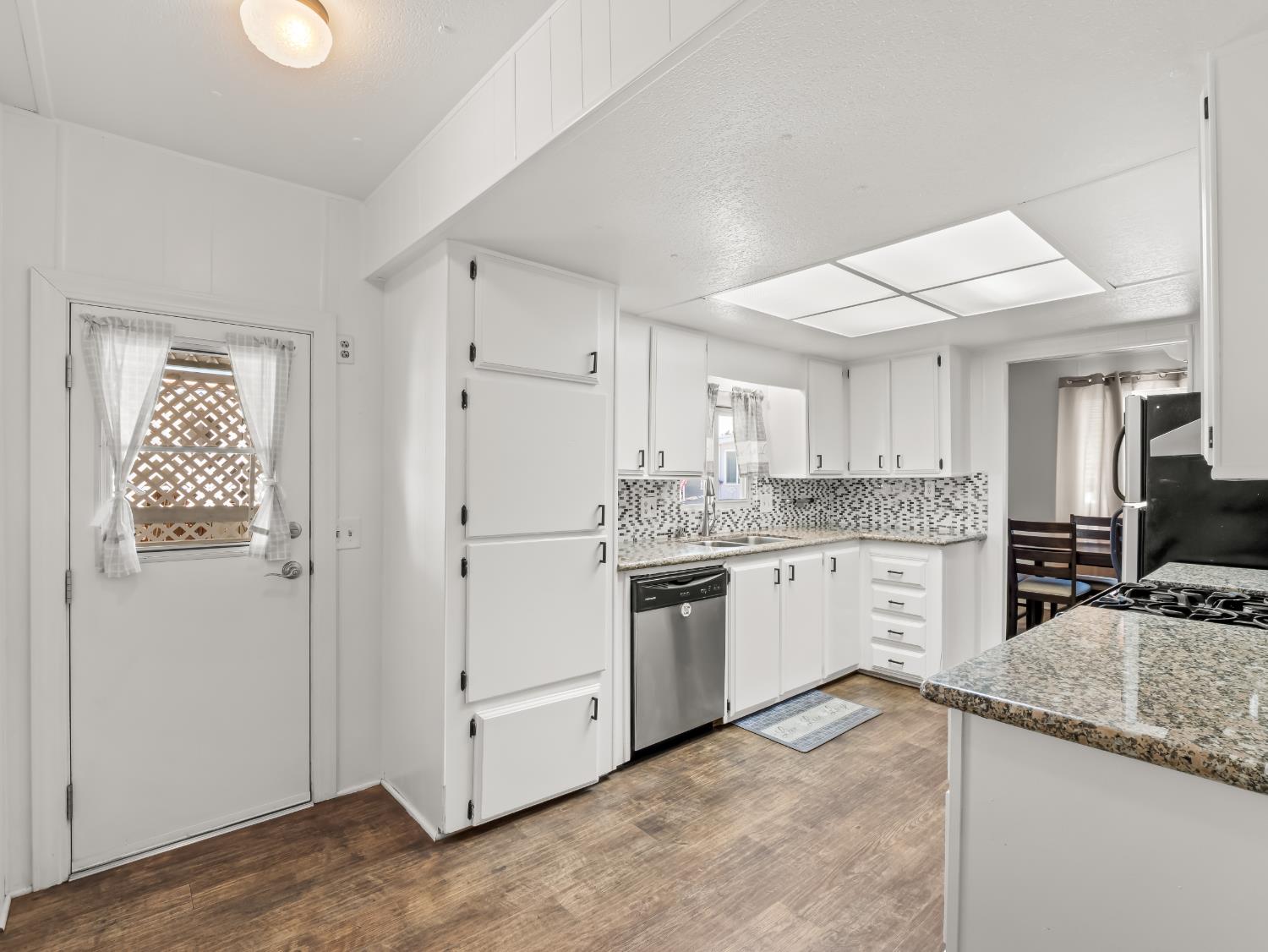 221 W Herndon Ave #184, Fresno, CA 93650