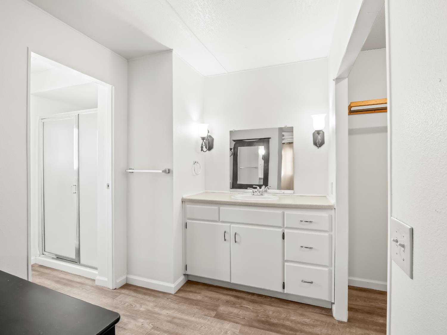 221 W Herndon Ave #184, Fresno, CA 93650