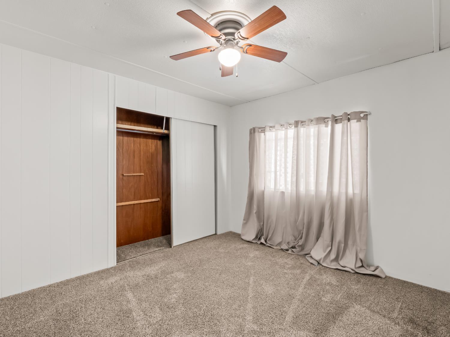221 W Herndon Ave #184, Fresno, CA 93650