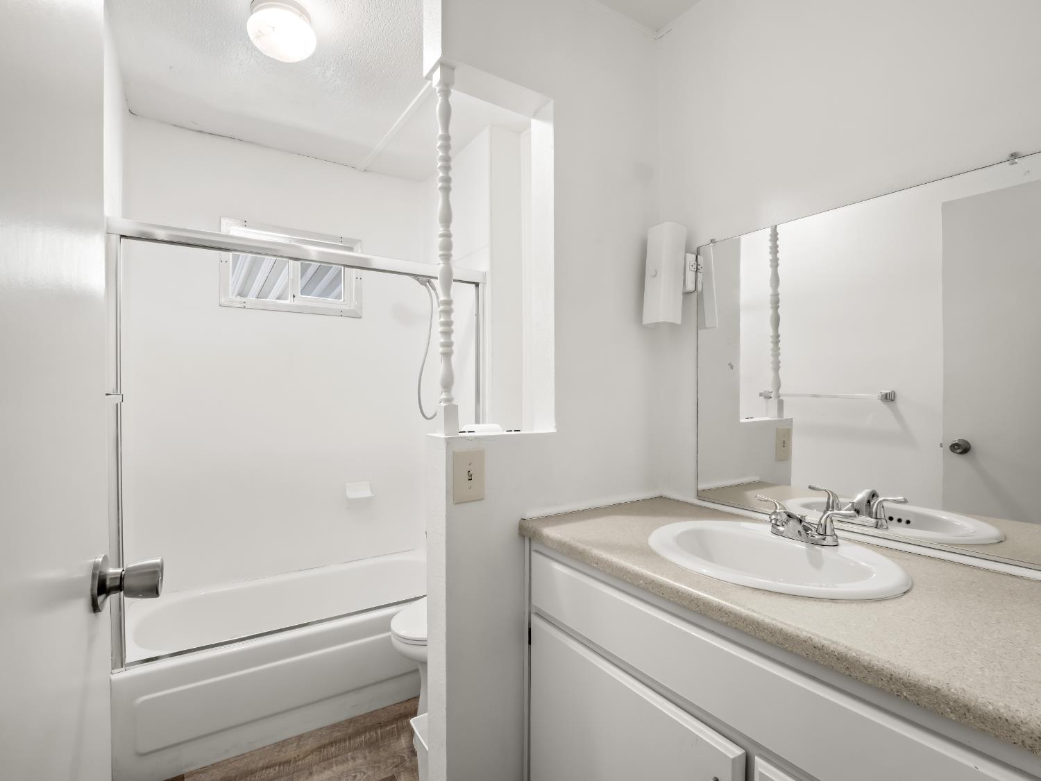 221 W Herndon Ave #184, Fresno, CA 93650