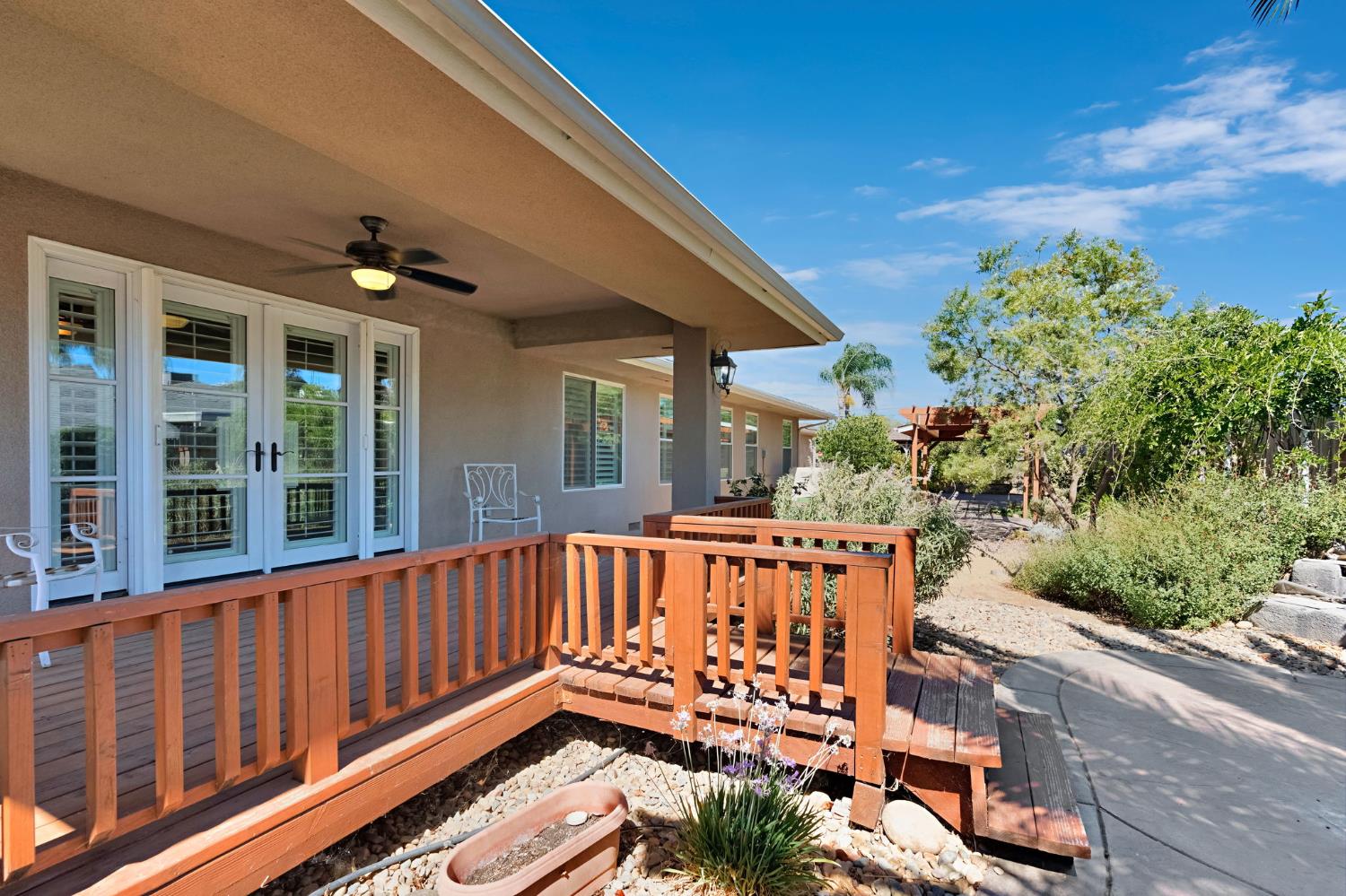 2020 W 3Rd St, Madera, CA 93637